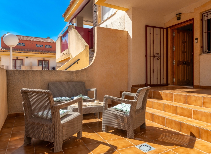 Wiederverkauf - Bungalow -
Orihuela Costa - La Zenia