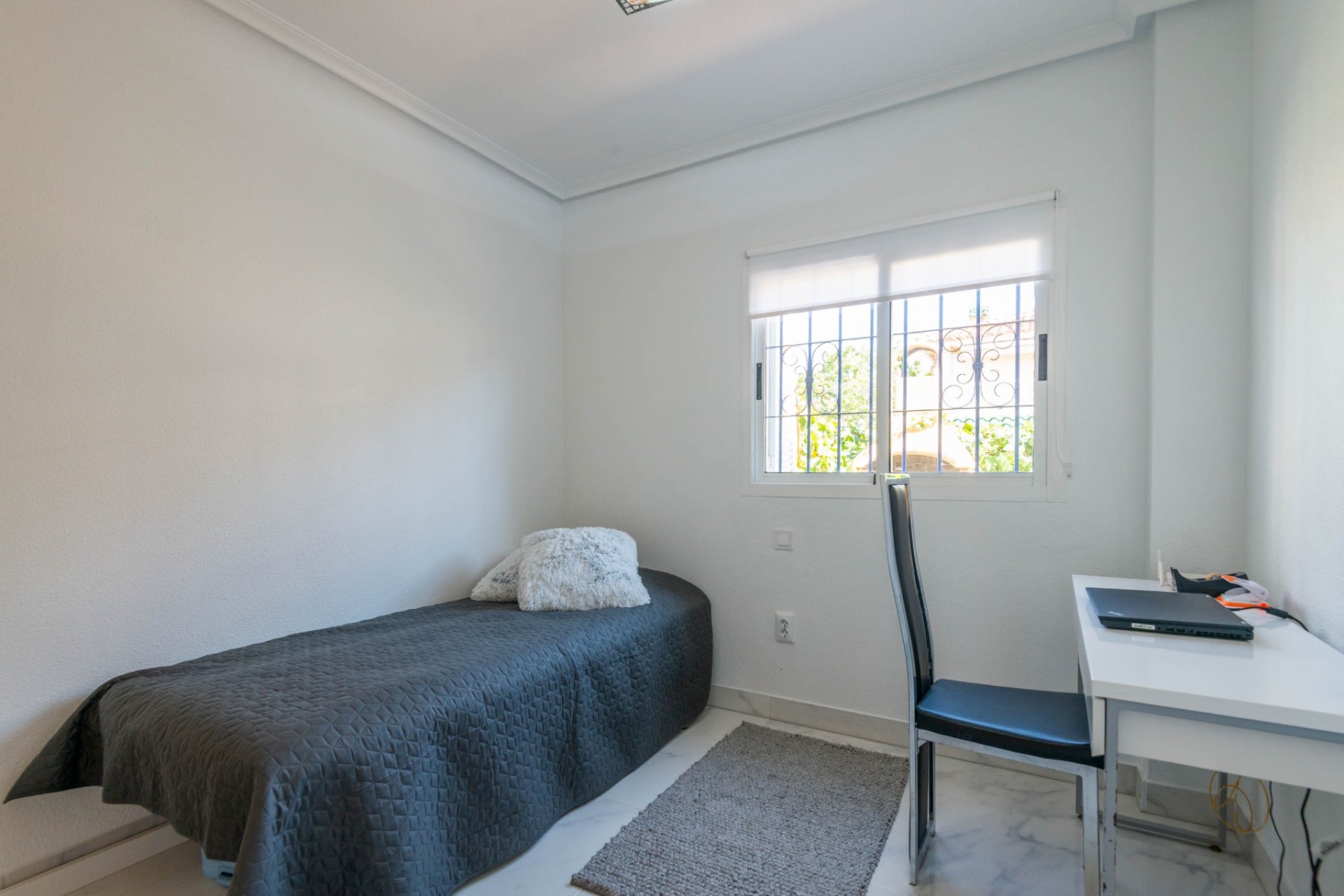 Wiederverkauf - Bungalow -
Orihuela Costa - Punta Prima, Orihuela Costa