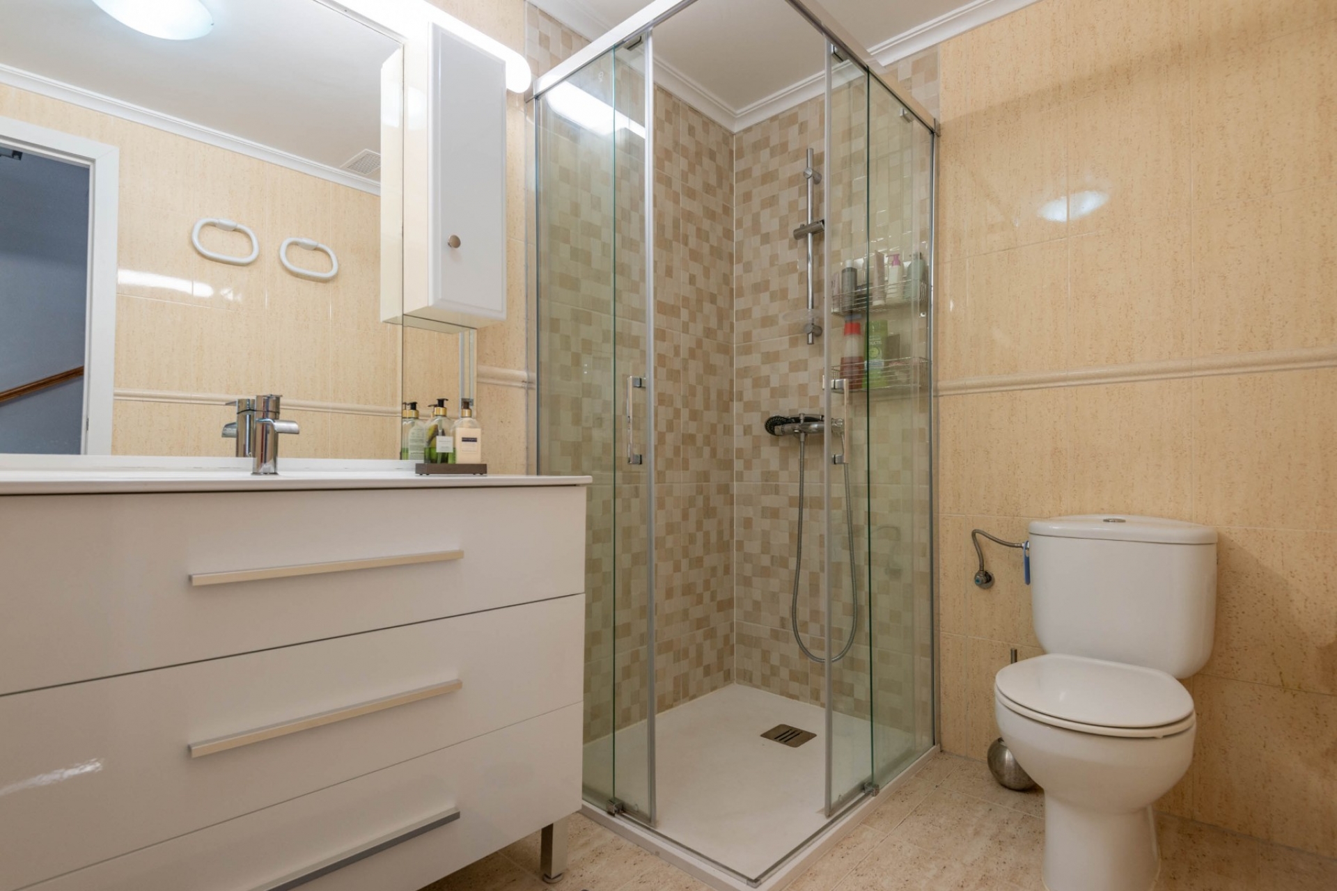 Wiederverkauf - Bungalow -
Orihuela Costa - Punta Prima, Orihuela Costa