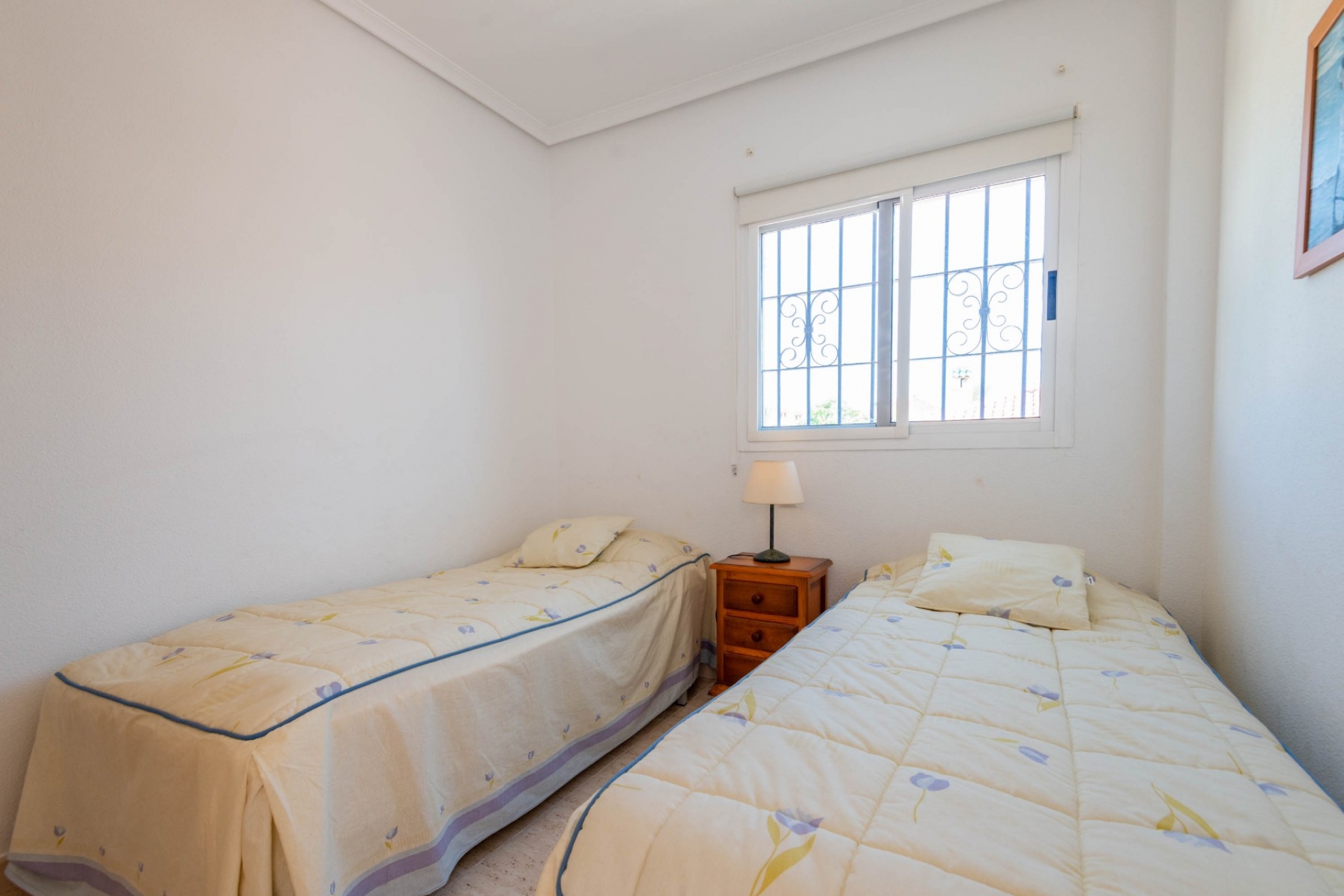 Wiederverkauf - Bungalow -
Orihuela Costa - Punta Prima, Orihuela Costa