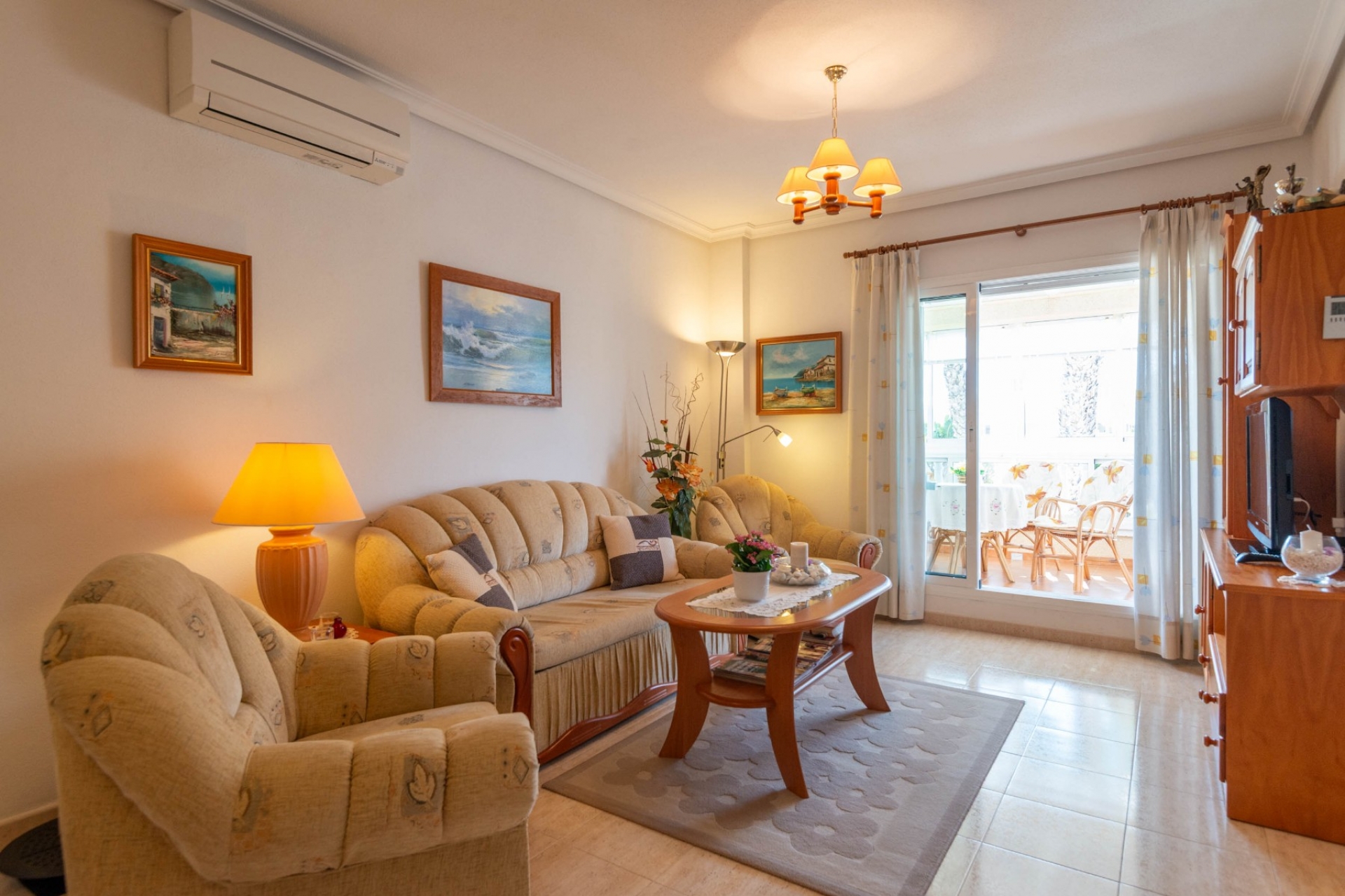 Wiederverkauf - Bungalow -
Orihuela Costa - Punta Prima, Orihuela Costa
