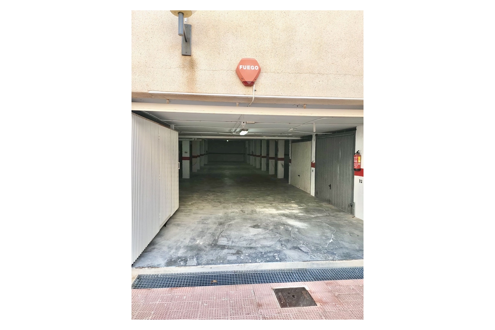 Wiederverkauf - Garage -
La Mata