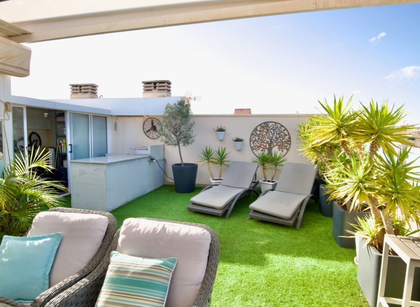 Wiederverkauf - Wohnung -
Torrevieja - Habaneras