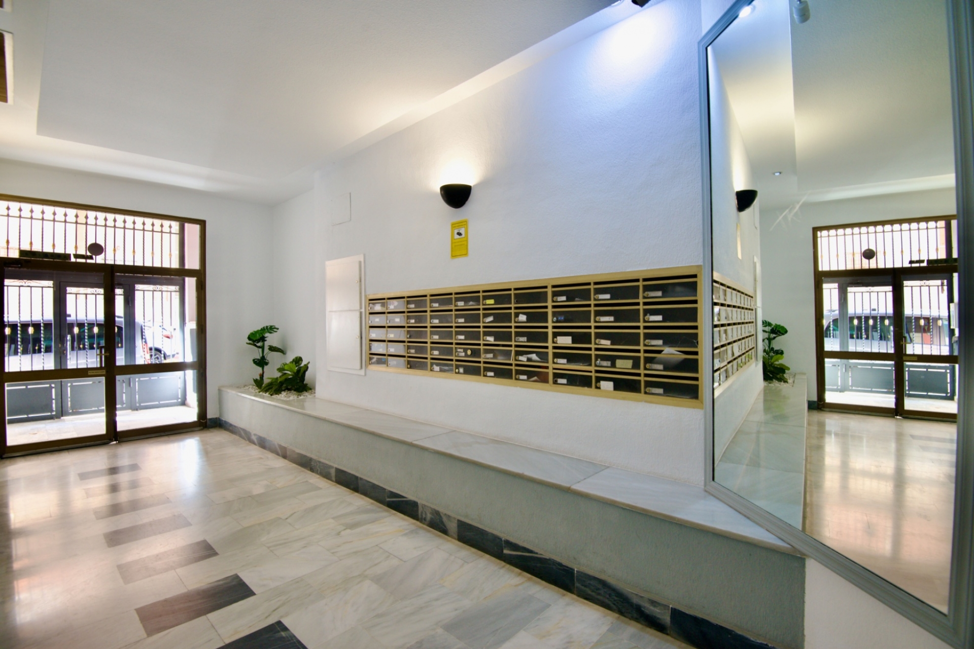 Wiederverkauf - Wohnung -
Torrevieja - Playa de los Locos